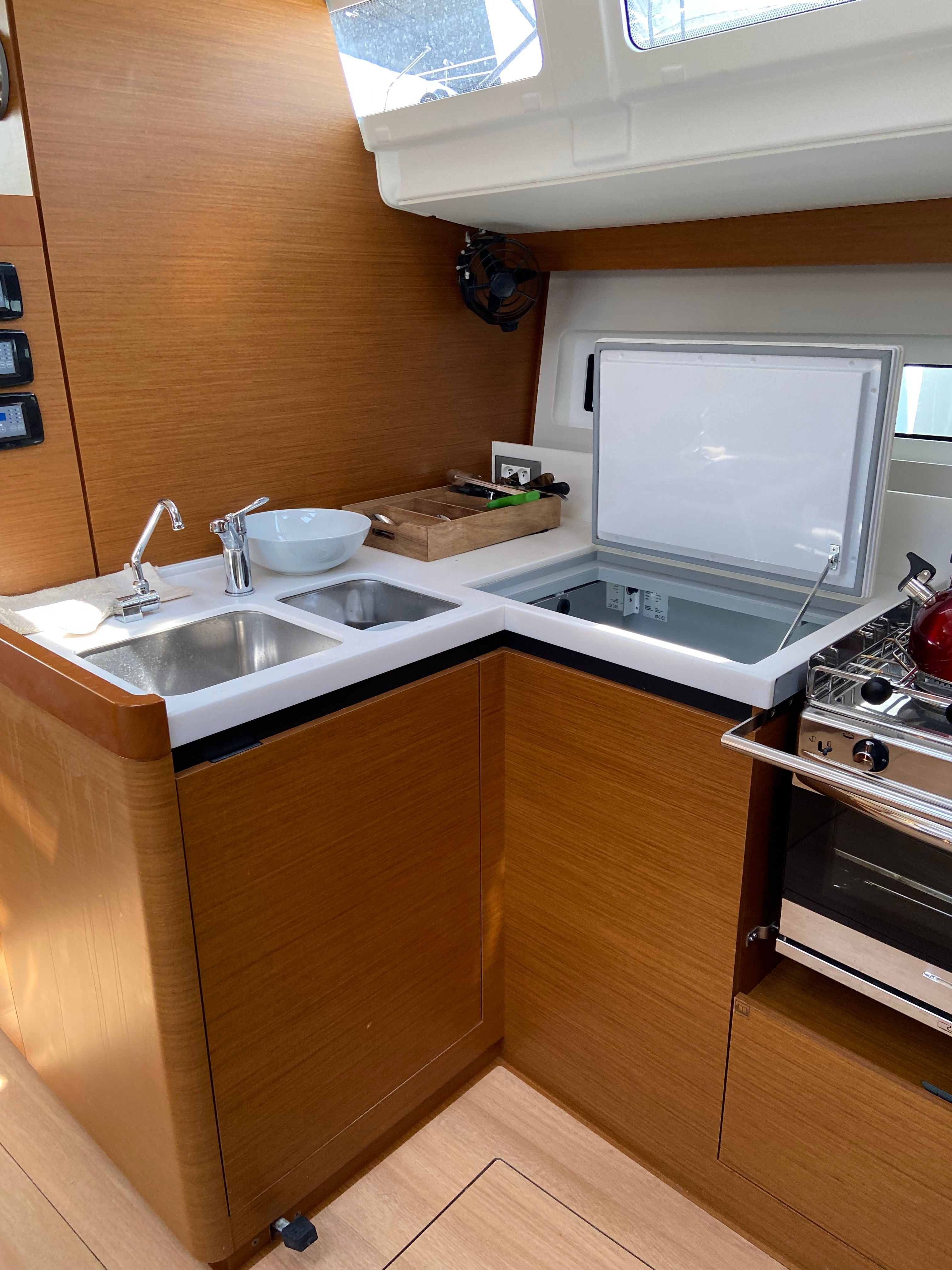 Jeanneau Sun Odyssey 490 | Wu Wei