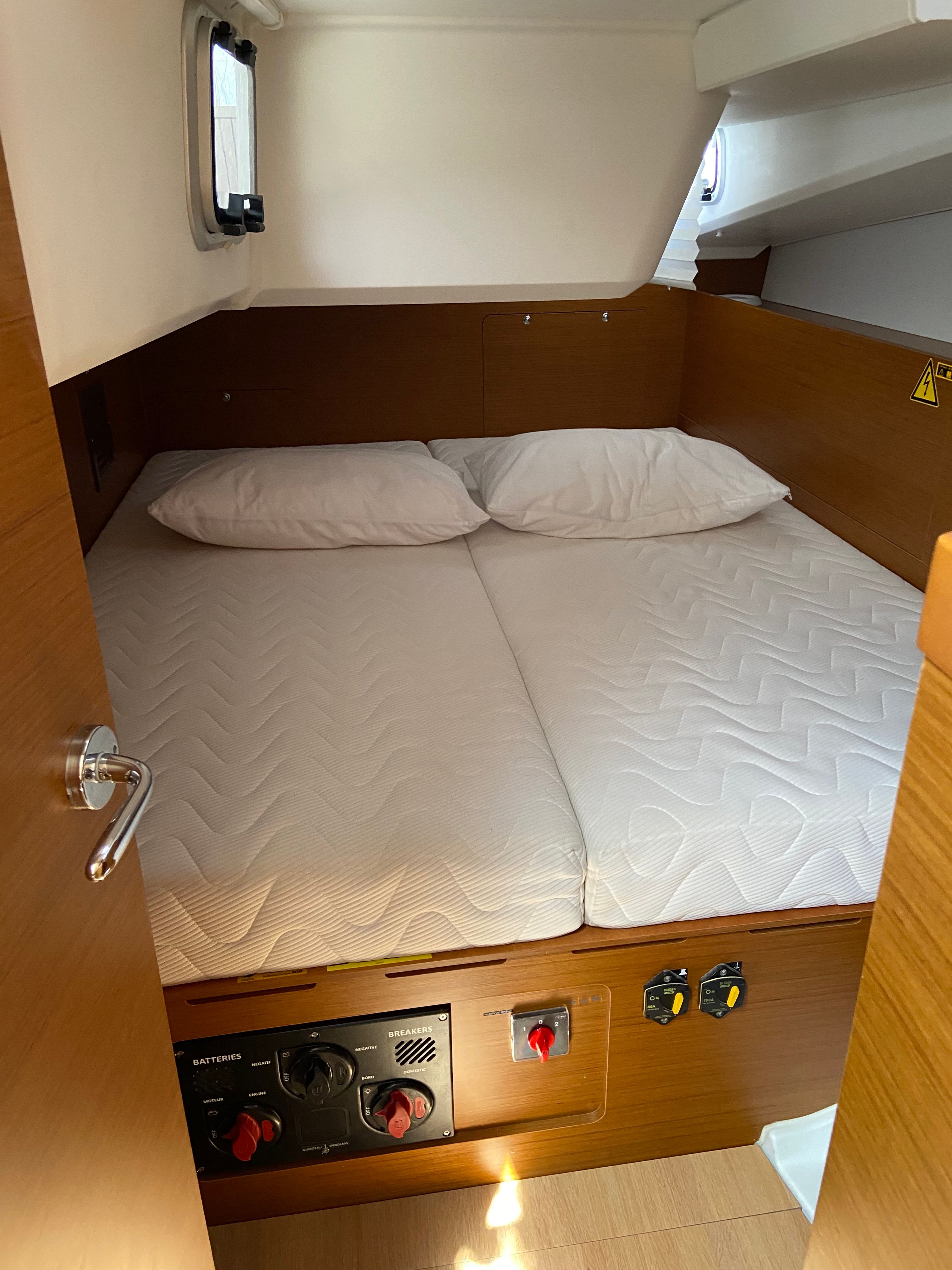 Jeanneau Sun Odyssey 490 | Wu Wei