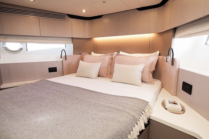 Azimut 60 | Alibaba
