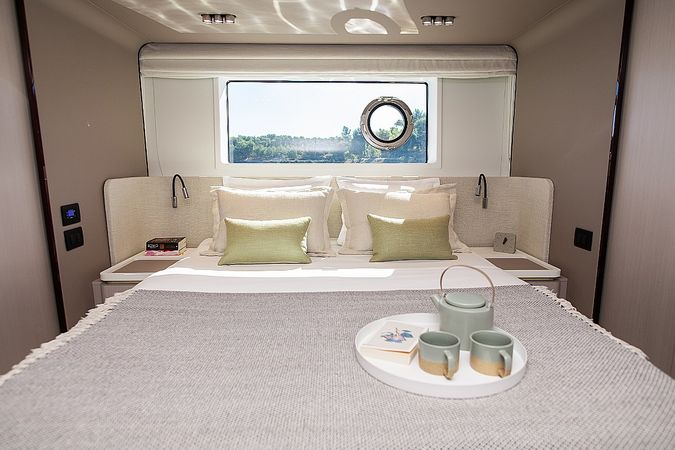 Azimut 60 | Alibaba