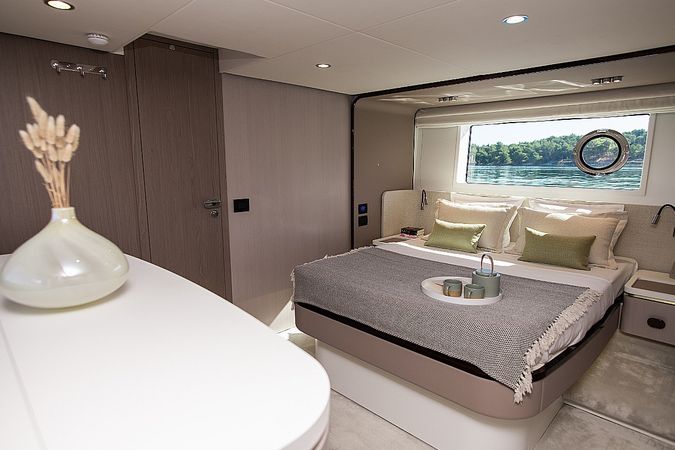 Azimut 60 | Alibaba