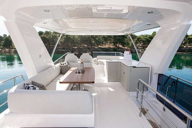 Azimut 60 | Alibaba