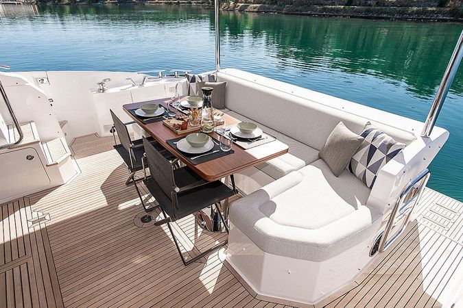 Azimut 60 | Alibaba