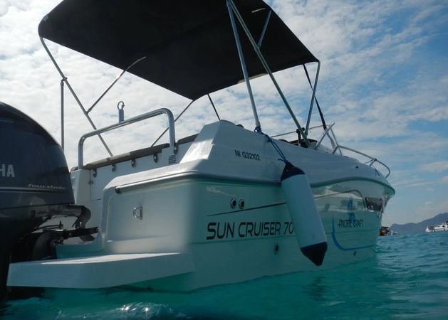 Pacific Craft 700 | STITCH