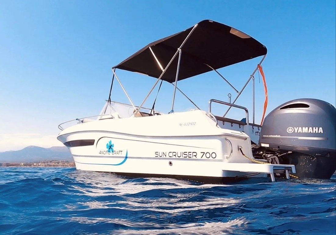 Pacific Craft 700 | STITCH