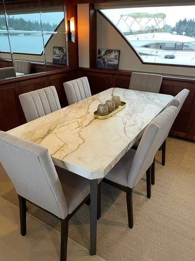 Ocean Alexander 85 | Chillin