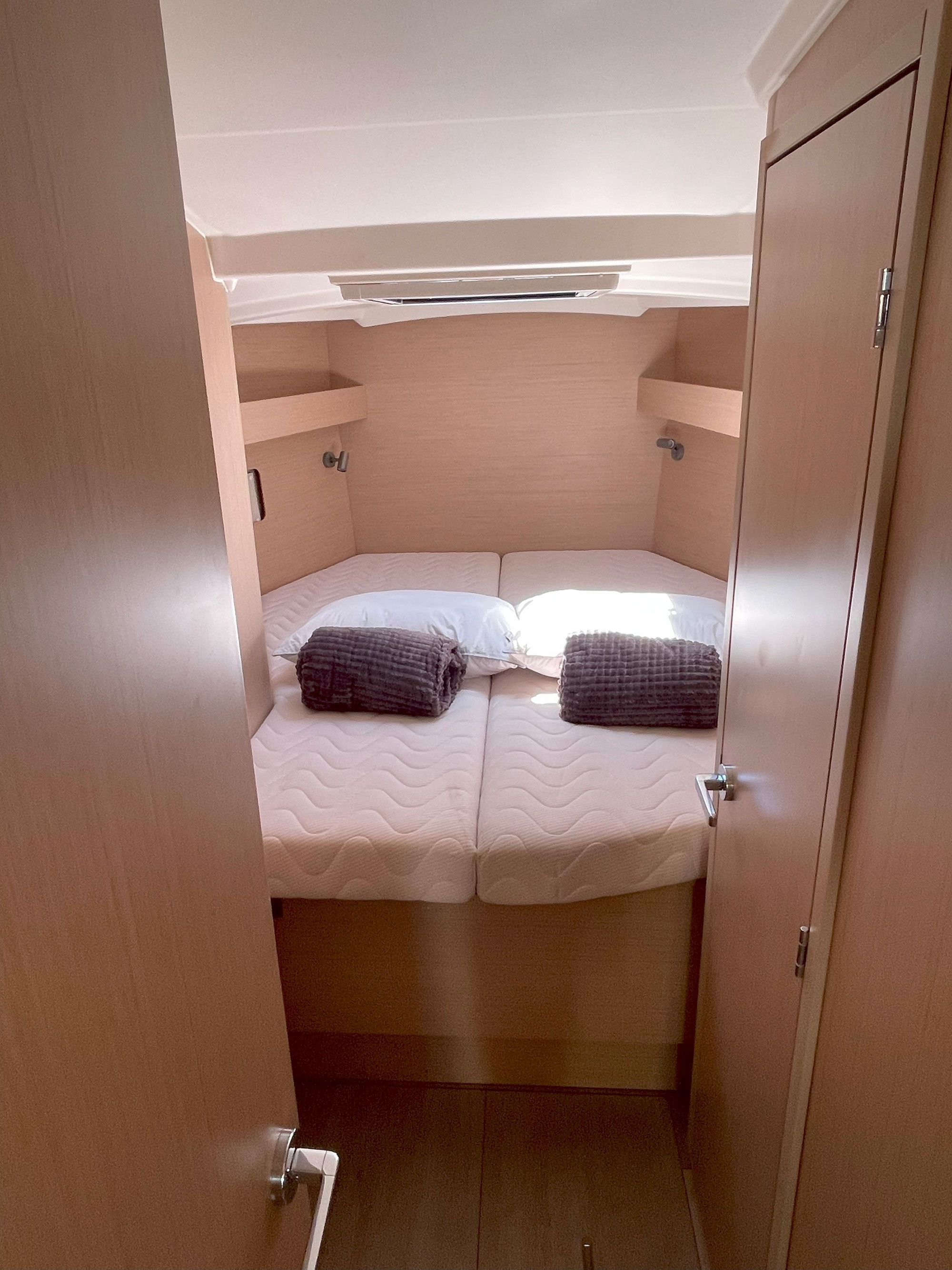 Beneteau Oceanis 40.1 | Neda