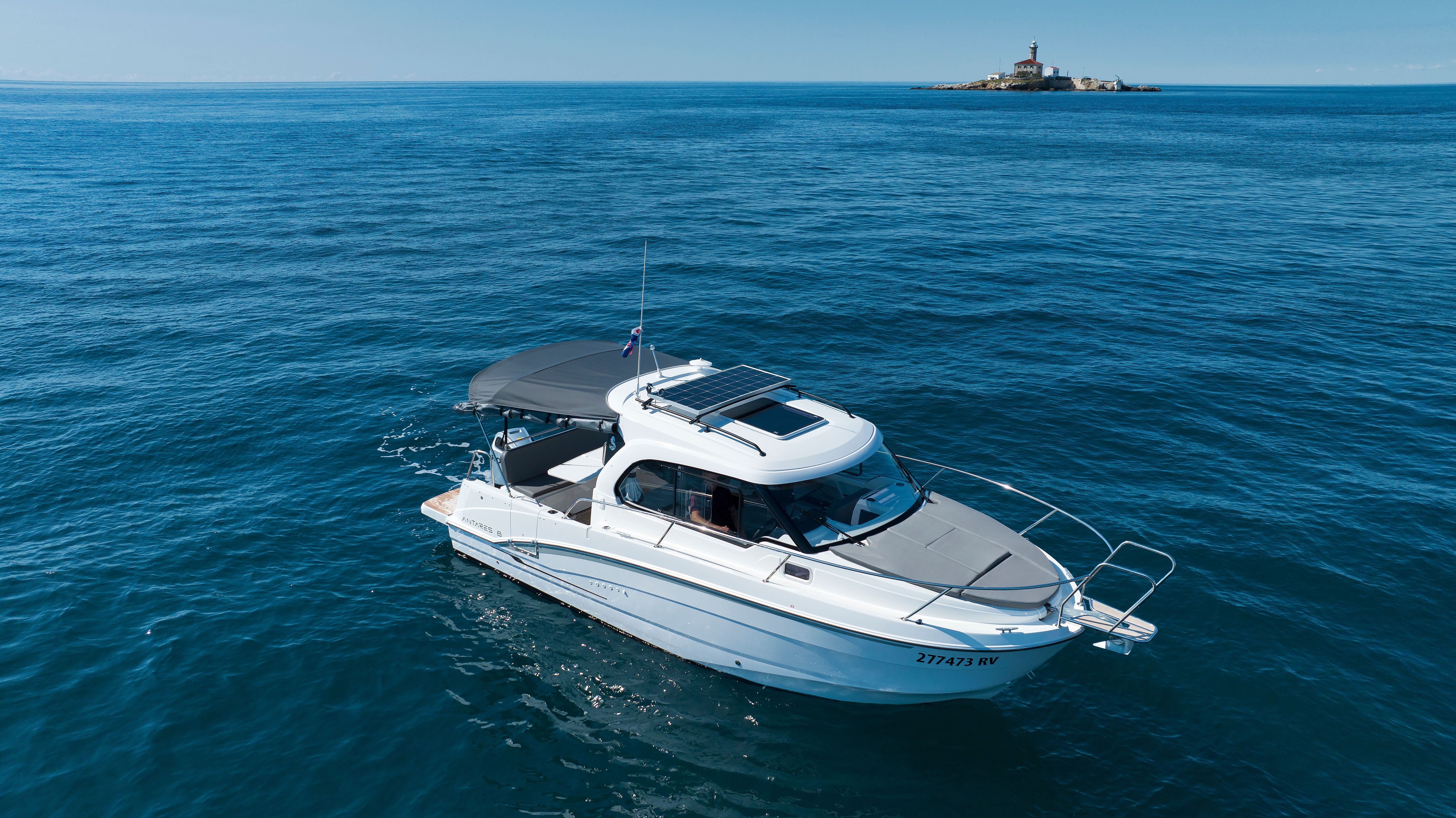 Beneteau Antares 8 | Setemana 2