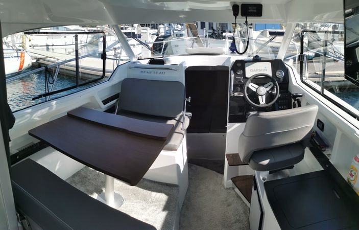 Beneteau Antares 8 | Setemana 2