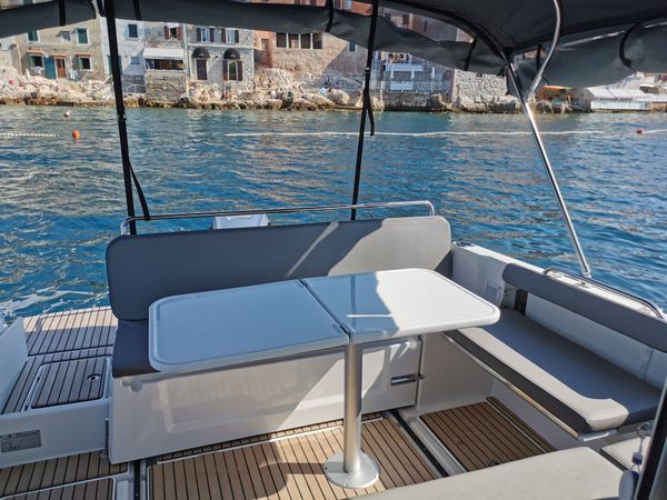 Beneteau Antares 8 | Setemana 2