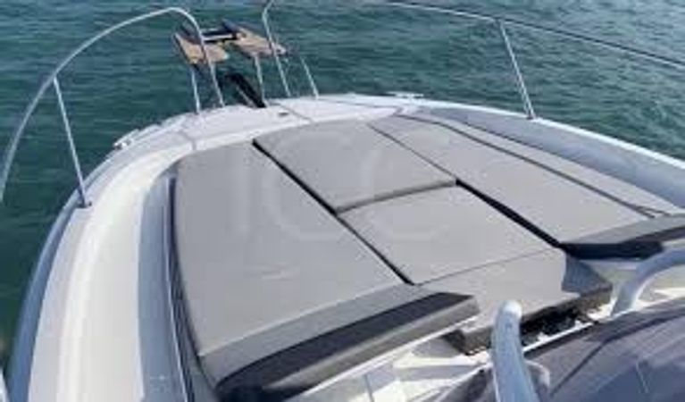 Jeanneau Cap Camarat 9.0 | Nassau