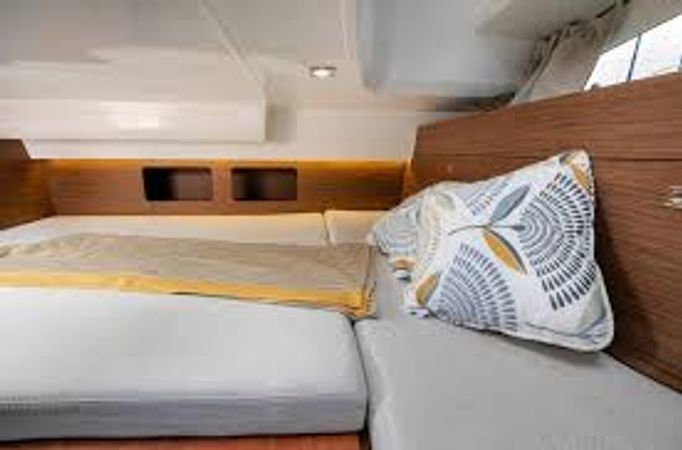 Jeanneau Cap Camarat 9.0 | Nassau