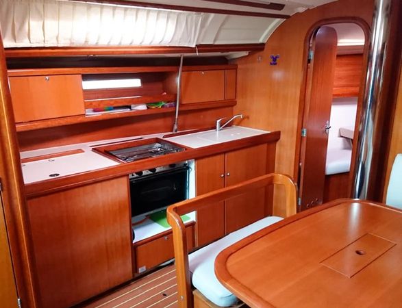 Dufour 385 | Machimbombo