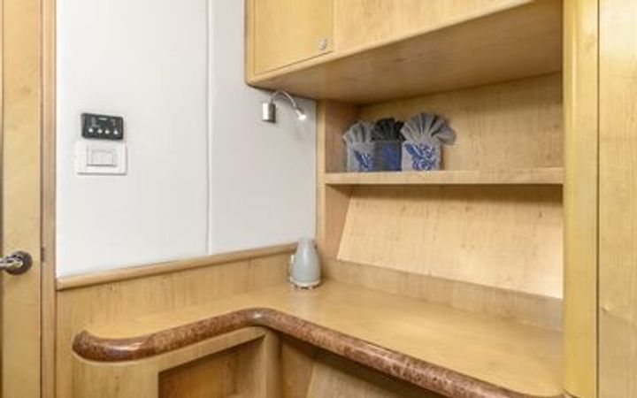 Prout 83 | Blue Gryphon