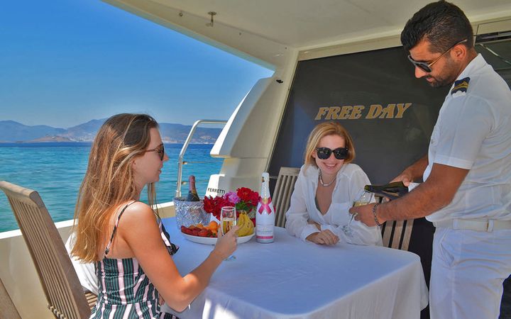 Ferretti 44 | Free Day