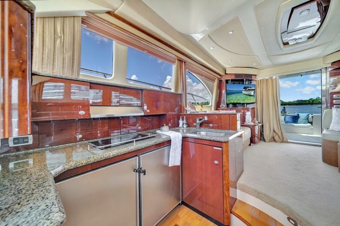Sea Ray 52 | Serenity