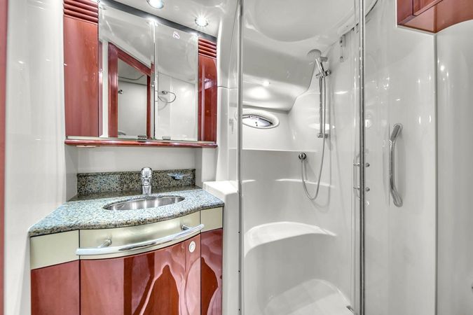 Sea Ray 52 | Serenity