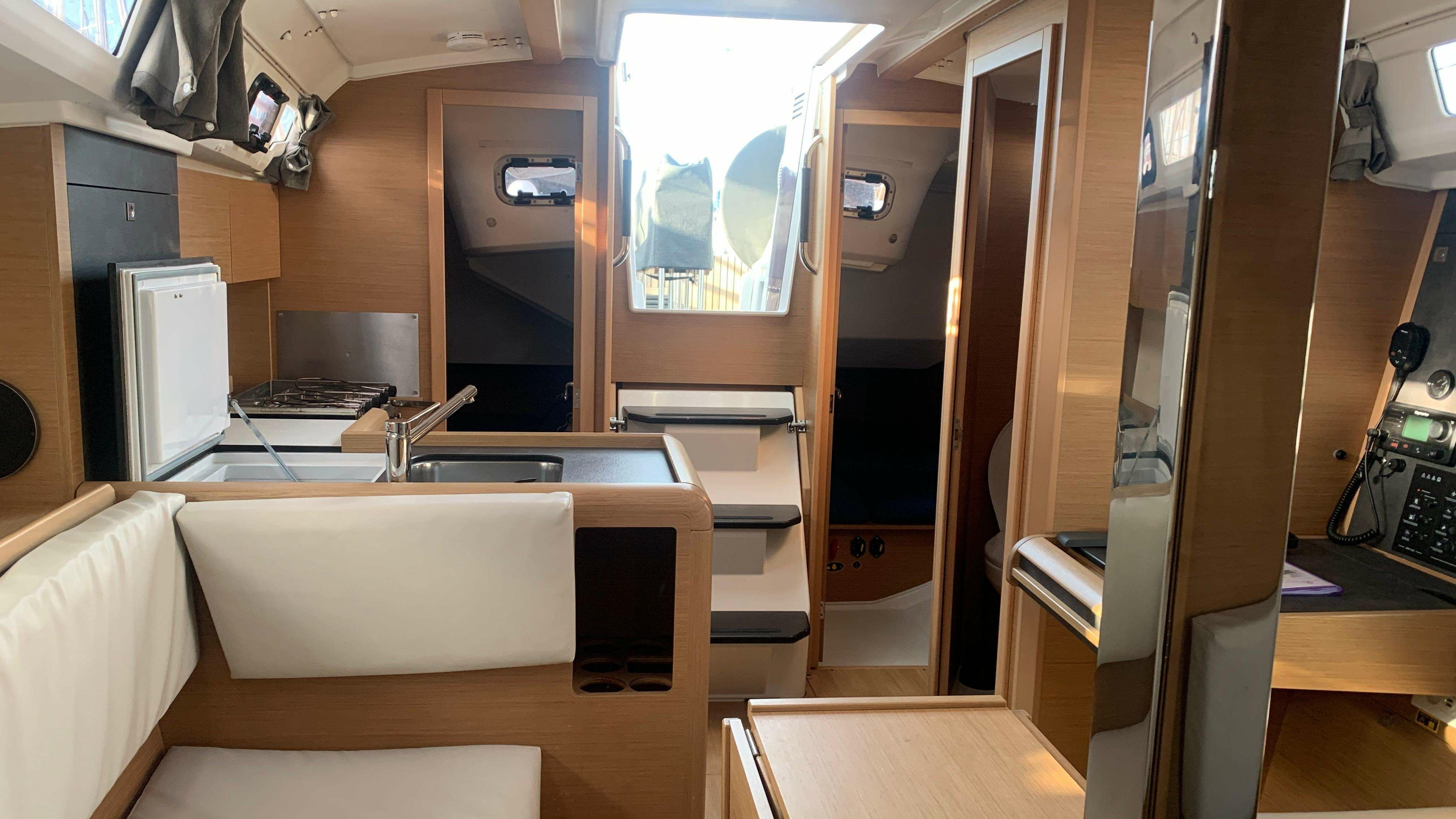 Jeanneau Sun Odyssey 349 | Y Eren 3