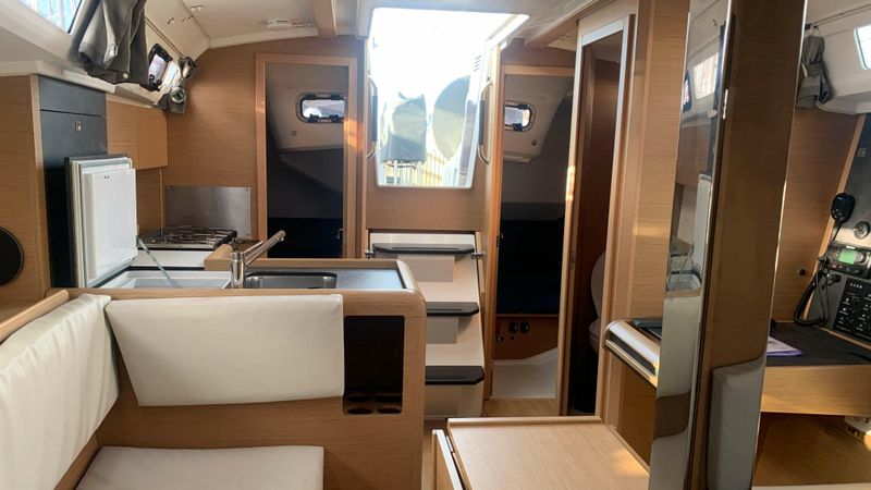 Jeanneau Sun Odyssey 349 | Y Eren 3