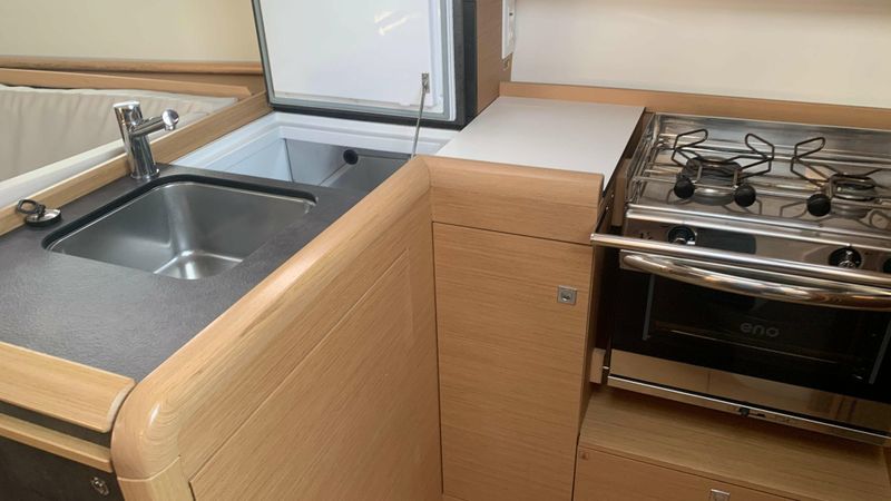 Jeanneau Sun Odyssey 349 | Y Eren 3