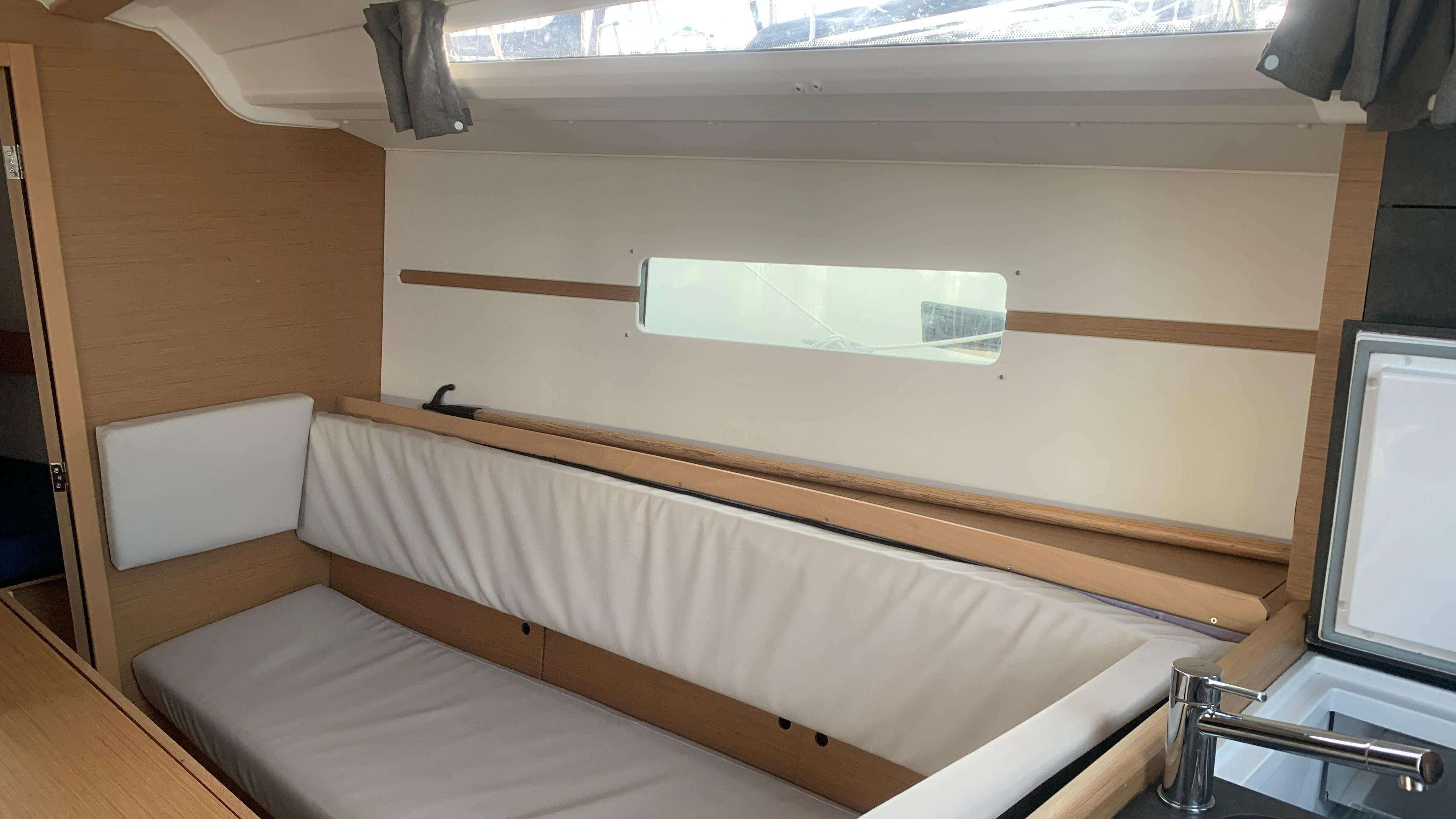 Jeanneau Sun Odyssey 349 | Y Eren 3