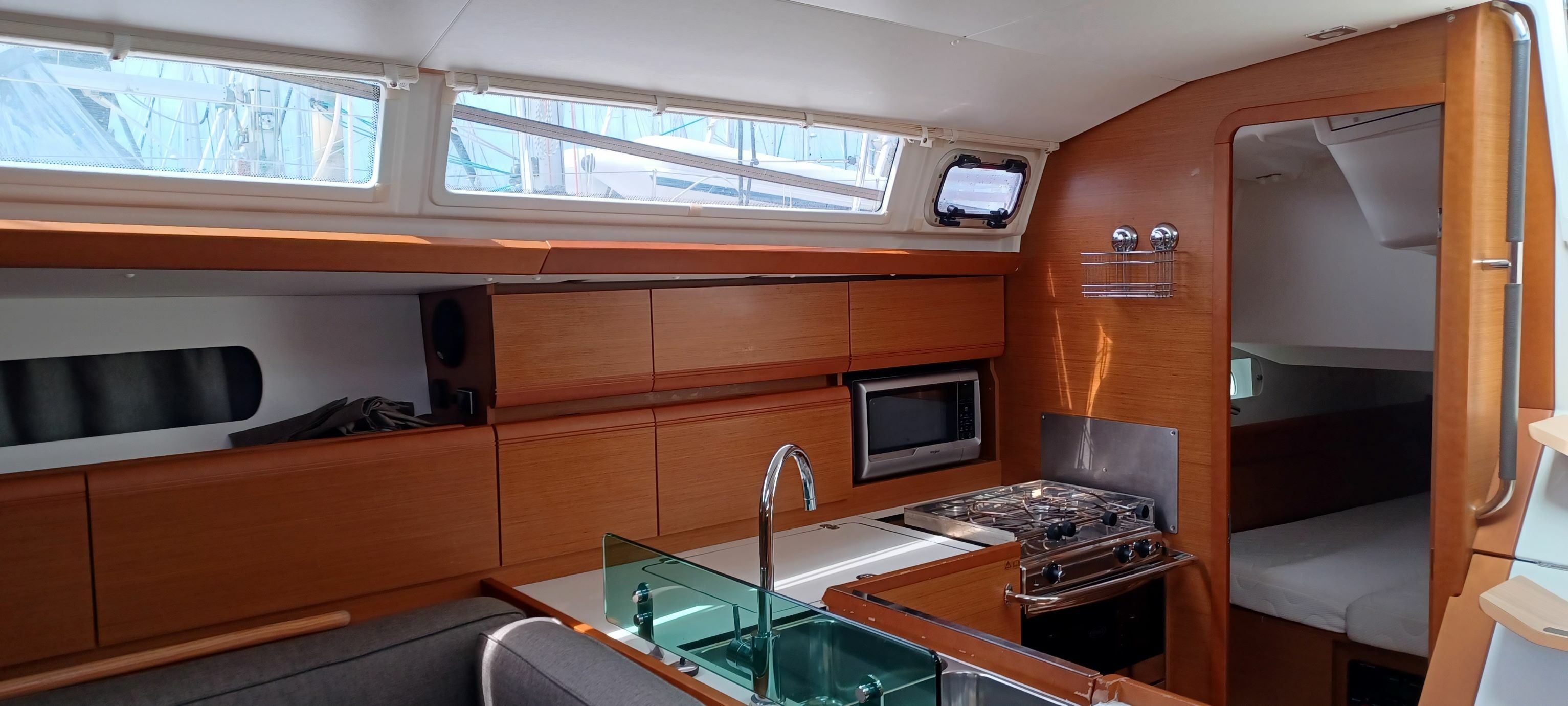 Jeanneau Sun Odyssey 419 | Manael 2