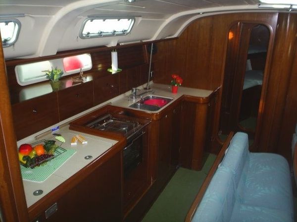 Beneteau Oceanis 440 | Al-Akila