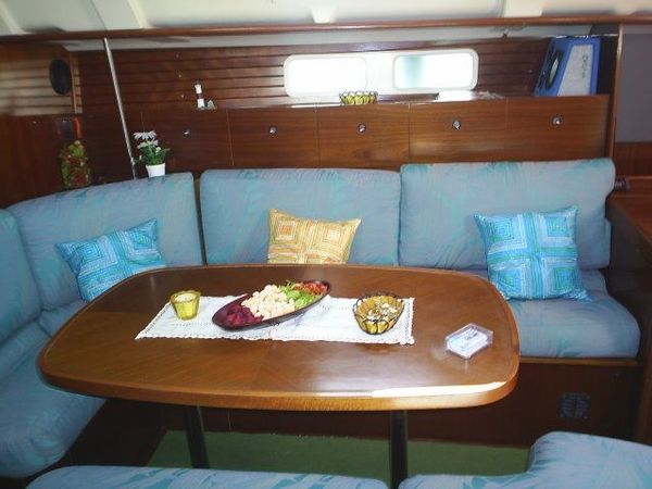 Beneteau Oceanis 440 | Al-Akila