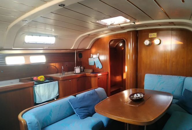 Beneteau Oceanis 440 | Al-Akila