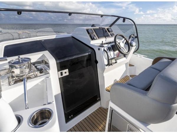 Beneteau Flyer 9 Sundeck | 23