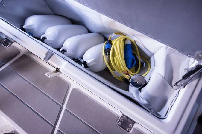 Quarken 27 T-Top | 23