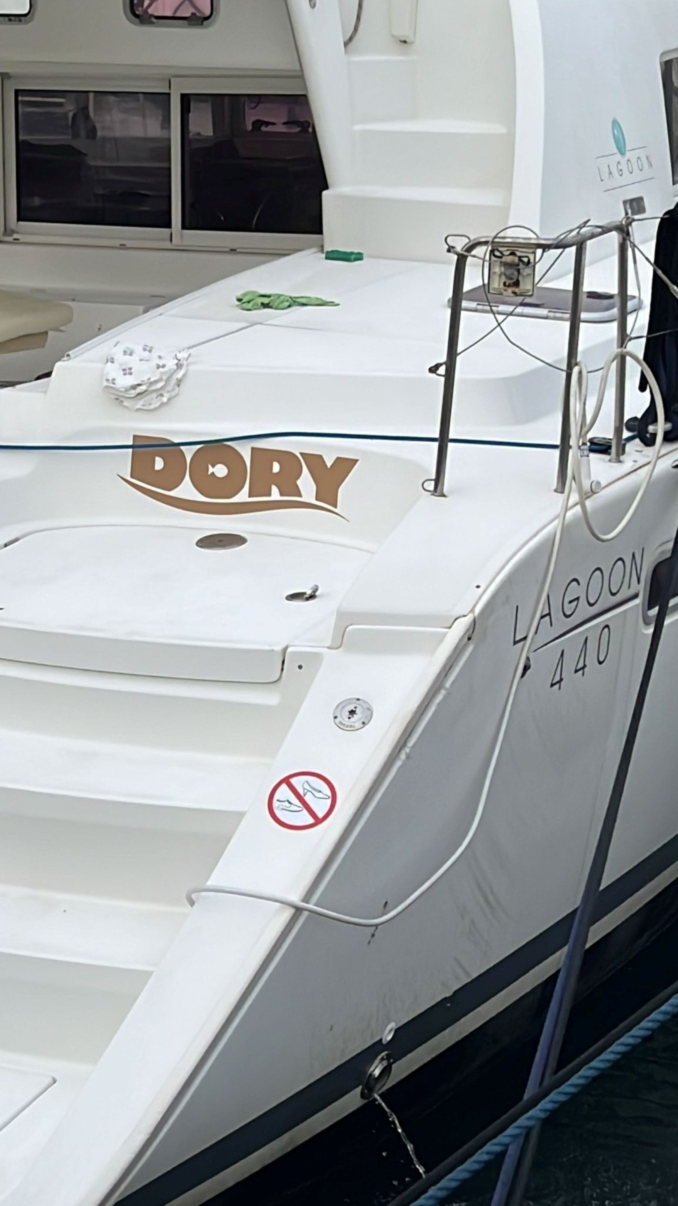 Lagoon 440 | Dory