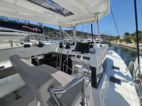 Leopard 42 | Moorings 22