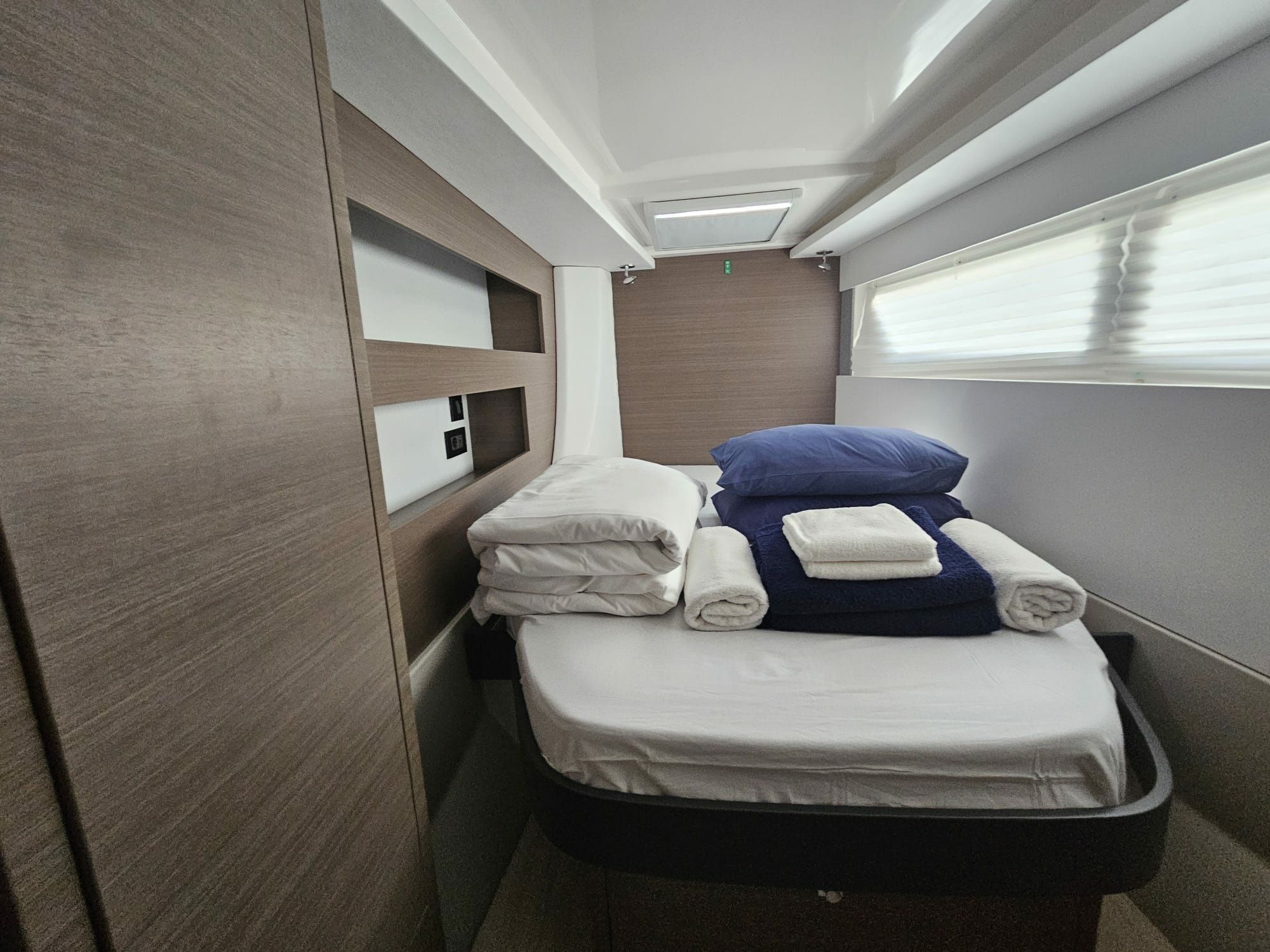 Leopard 42 | Moorings 22