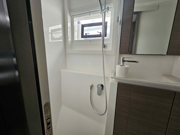 Leopard 42 | Moorings 22