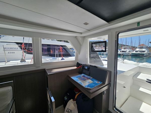 Leopard 42 | Moorings 22