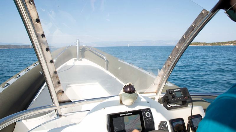 Sea Water Smeralda 320 | Yolo