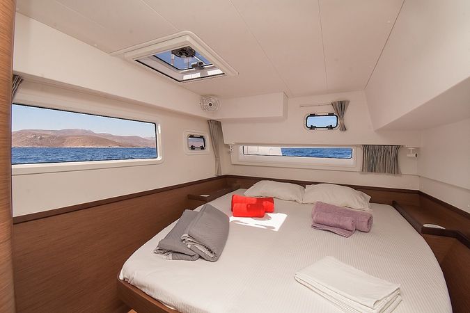 Lagoon 42 | Petalida