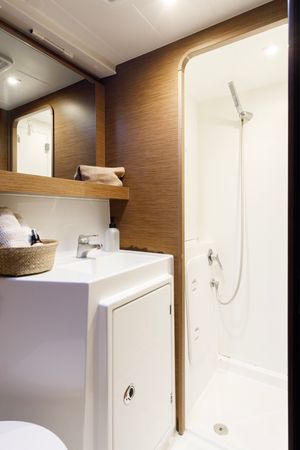 Lagoon 42 | Petalida