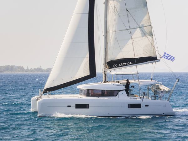 Lagoon 42 | Petalida