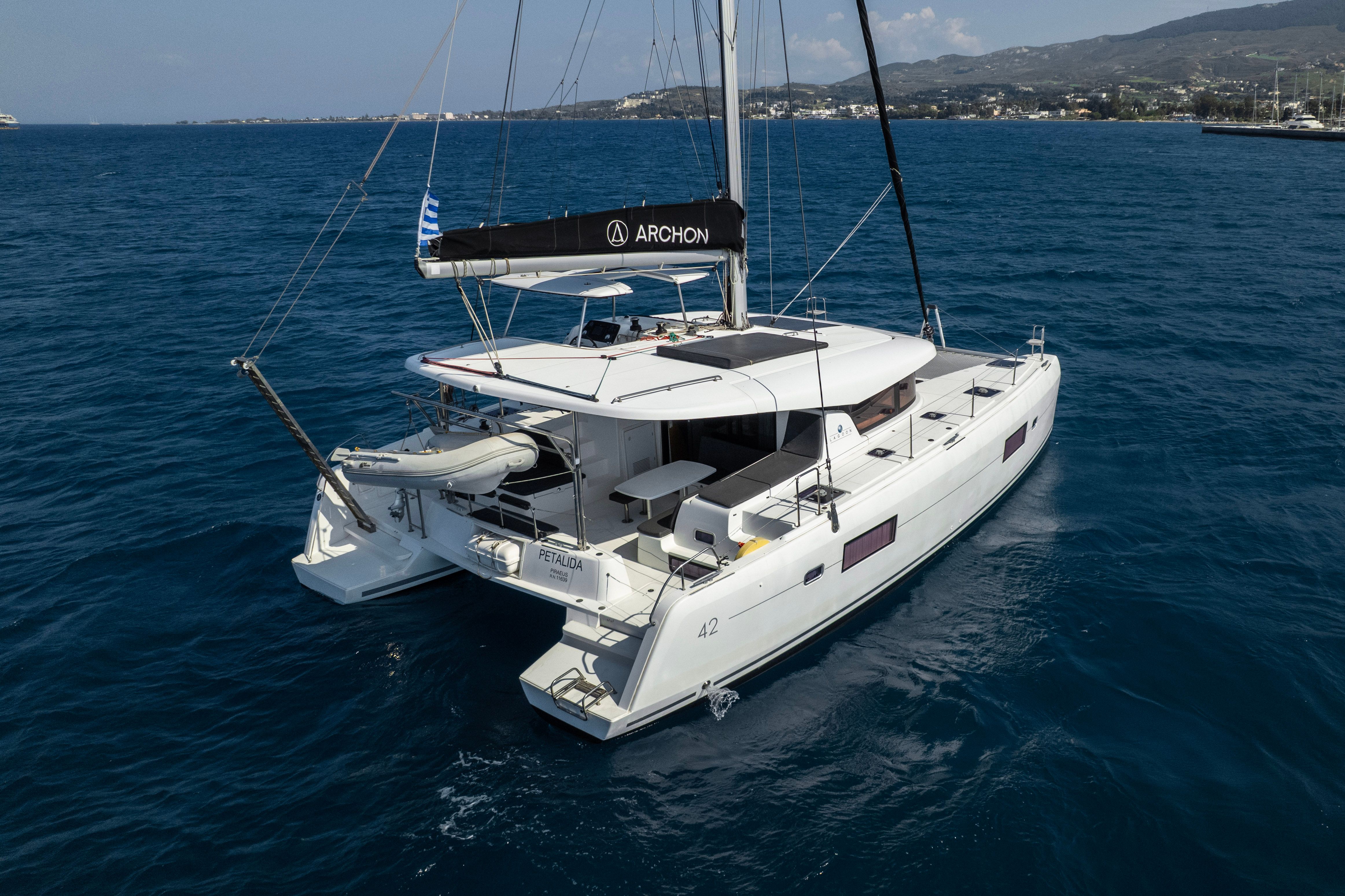 Lagoon 42 | Petalida