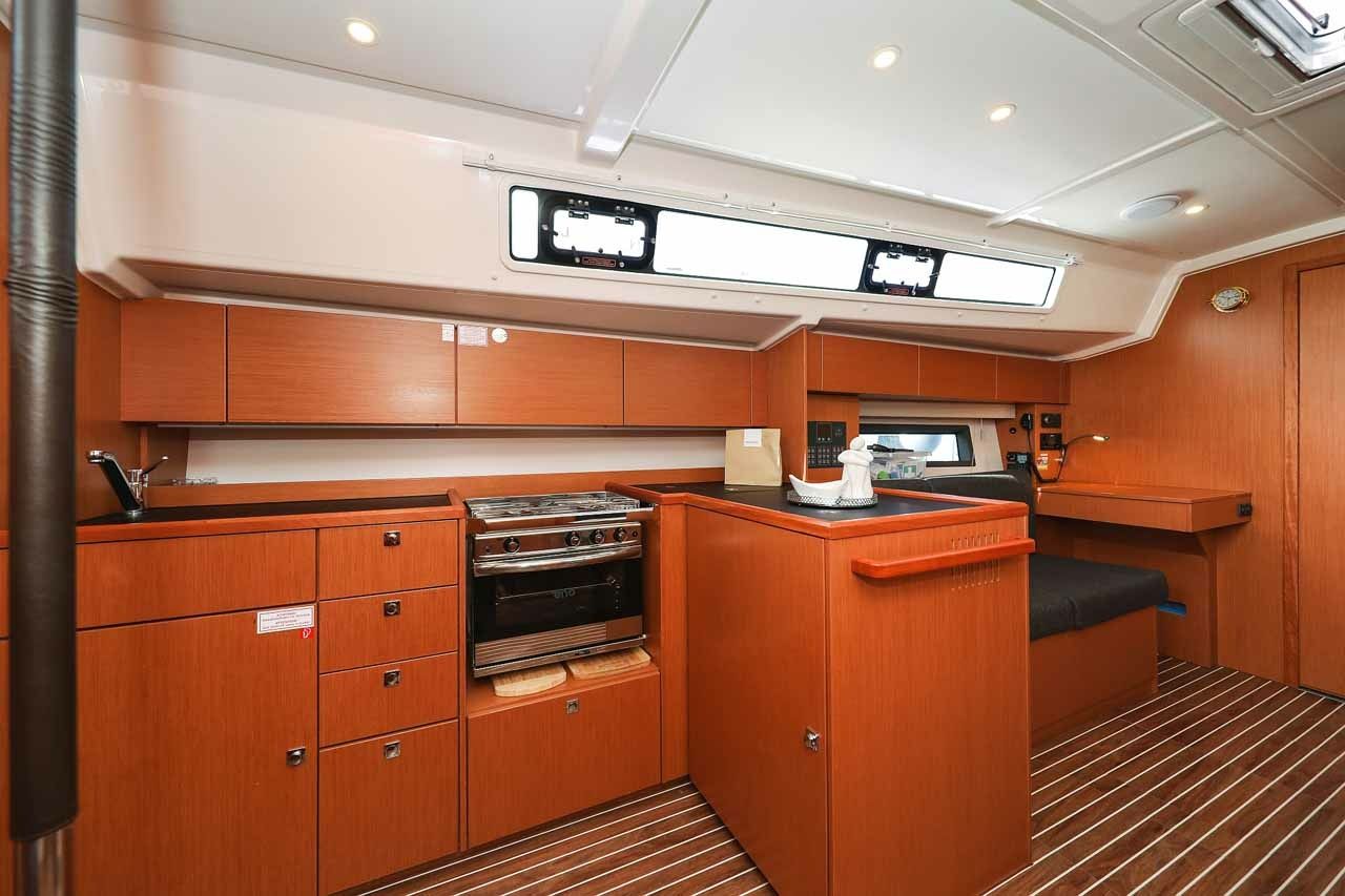 Bavaria C42 | Rumba