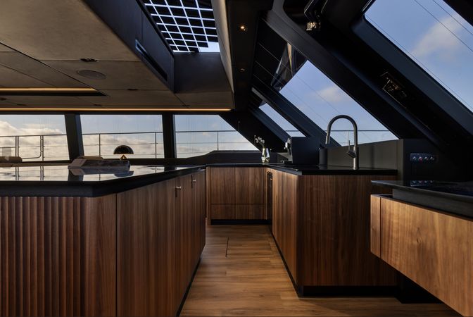 Sunreef 70 | Amber One