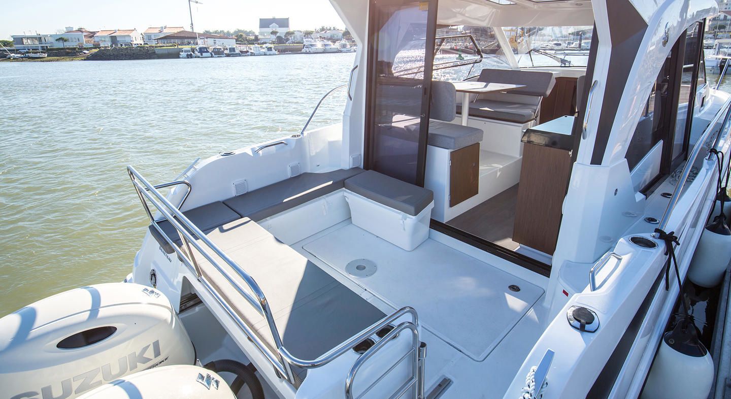 Beneteau Antares 9 | Escape