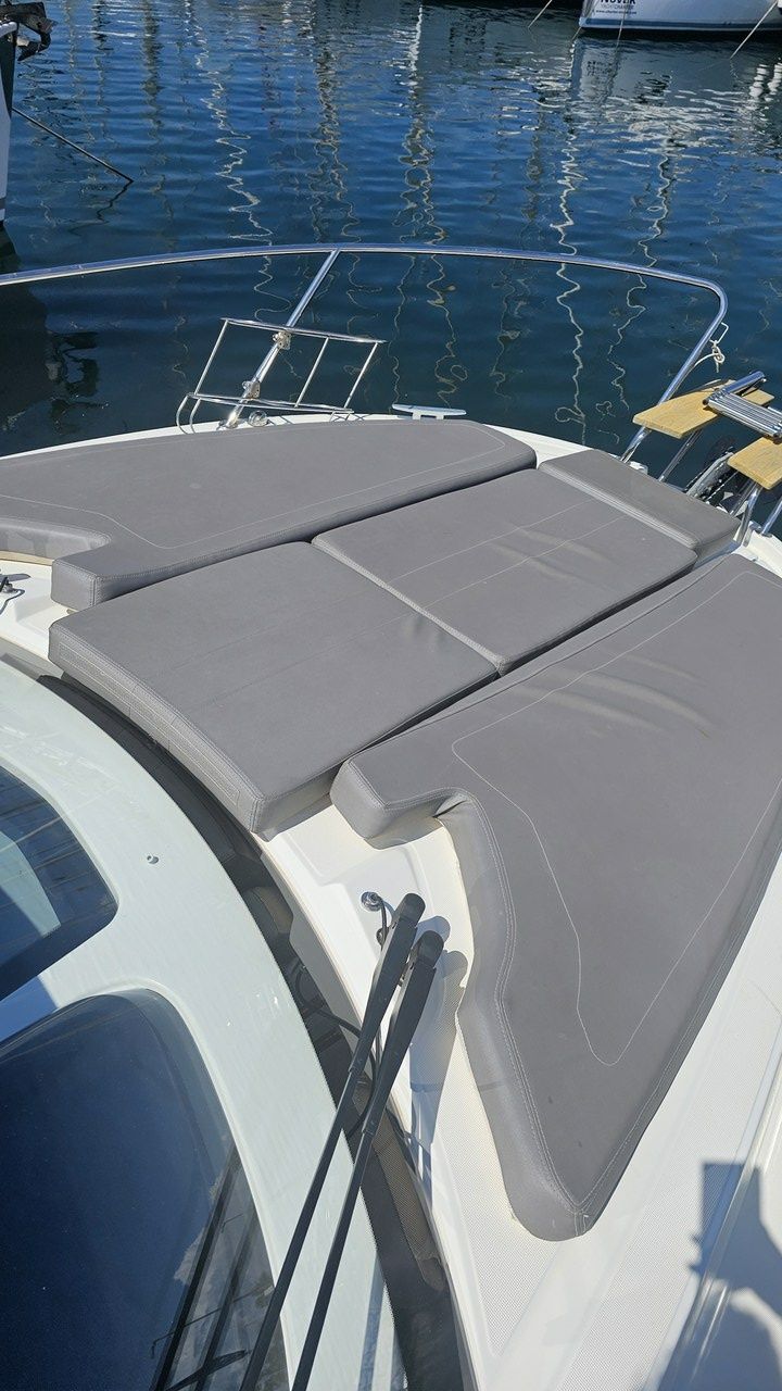 Beneteau Antares 9 | Escape