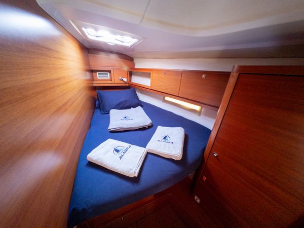 Beneteau Oceanis 43 | Lilium