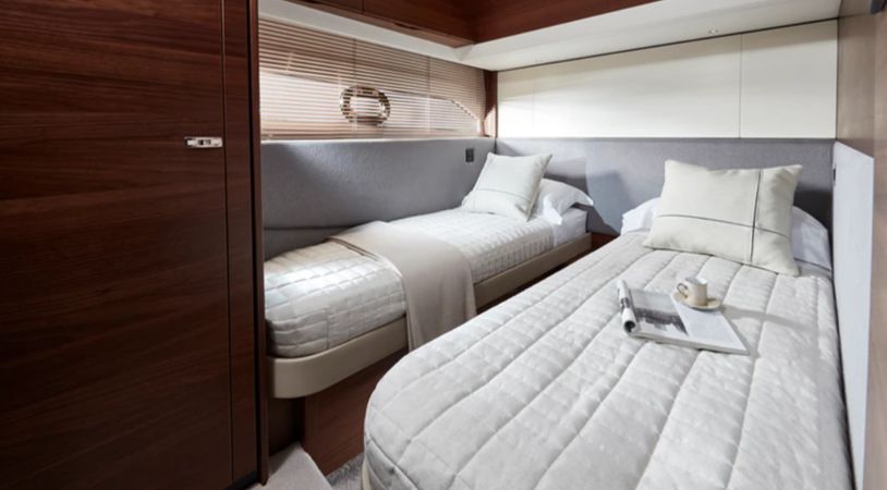 Princess 55 F | Mayfly