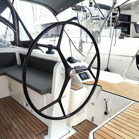 Bavaria C42 | Oktana