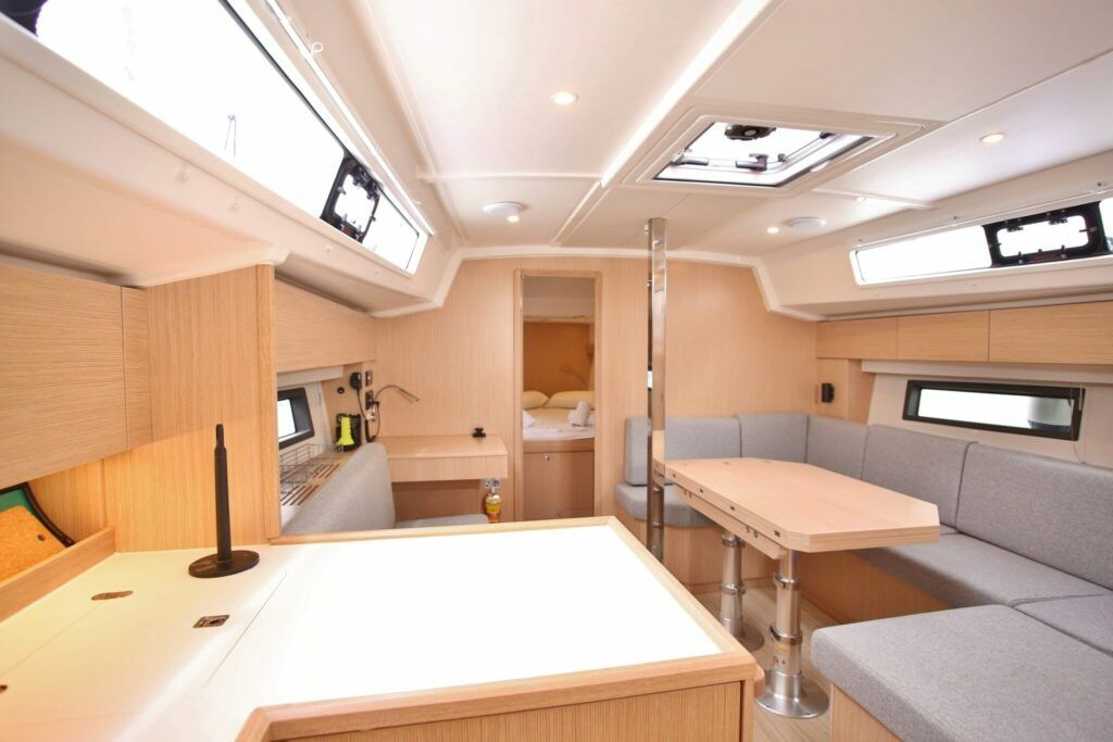 Bavaria C42 | Oktana