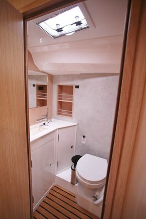 Bavaria C42 | Oktana